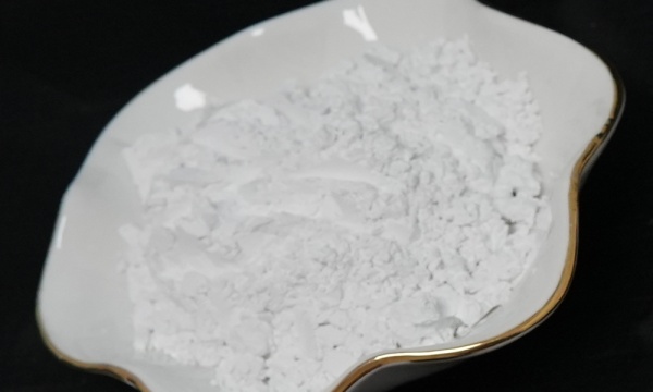 白剛玉在玻璃加工中的創(chuàng)新應(yīng)用