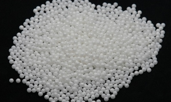 從科學(xué)角度，探討氧化鋯的制備方法和物理性質(zhì)